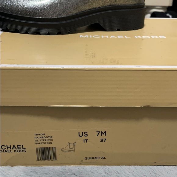 Michael kors rain boots - Picture 3 of 3